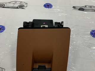 бардачок Alfa Romeo Giulia 2 поколение [рестайлинг] 952 2020, 2.0 л., бензин, АКПП, белый, седан, полный привод