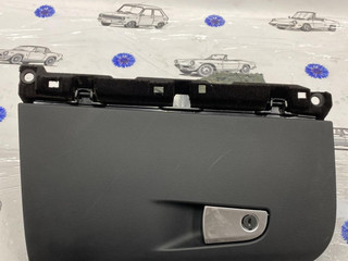 бардачок Alfa Romeo Giulia 2 поколение 952 2017, 2.0 л., бензин, АКПП, седан, 156114552, 156139134