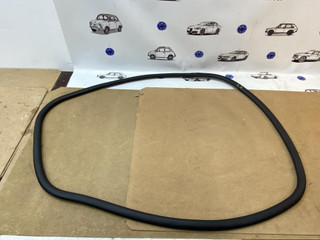 уплотнитель двери Alfa Romeo Stelvio 1 поколение [рестайлинг] 949 2021, 2.0 л., бензин, АКПП, внедорожник 5 дв., полный привод, правый руль