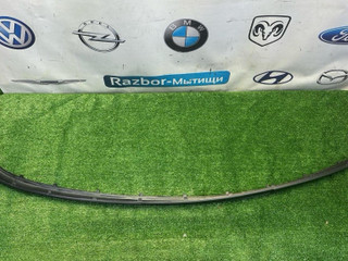 молдинг переднего бампера Volkswagen Polo 4 поколение (2001 - 2005), 6Q0807720AGRU, 6Q0807720AGRU