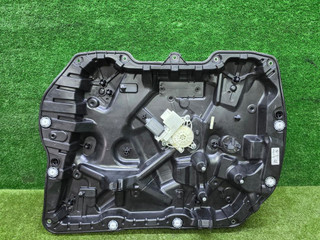 стеклоподъемник передний правый