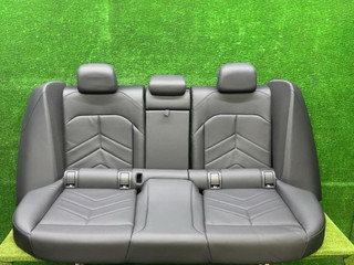 сиденье заднее BMW 5 серия G60/G61 2026, oxidgrau ii metallic (c4a), седан, задний привод, правый руль, 5A17B51, 5A549E5, 5A549E6, 5A17B51, 5A549E5, 5A549E6