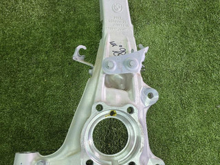 кулак поворотный левый BMW XM G09 2023, 4.4 л., S68B44A, бензин, АКПП, dravitgrau metallic (c36), внедорожник 5 дв., полный привод, 6876655, 31216876655