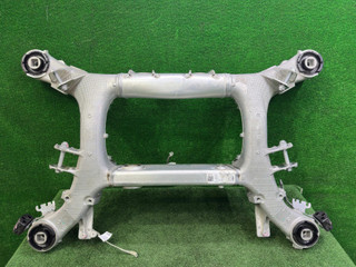 балка подвески задняя BMW XM G09 2023, 4.4 л., S68B44A, бензин, АКПП, dravitgrau metallic (c36), внедорожник 5 дв., полный привод, 6793995, 6793995