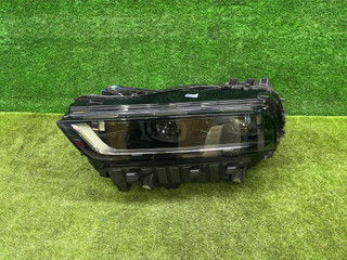 фара левая BMW X7 G07 [рестайлинг] G07 (2022 - 2026), 3.0 л., B58B30P, бензин, АКПП, mineralweiß metallic (a96), внедорожник 5 дв., 5A8D303, 5A8D303