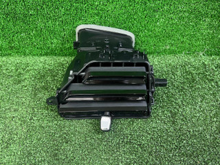 дефлектор обдува салона BMW XM G09 2023, 4.4 л., S68B44A, бензин, АКПП, dravitgrau metallic (c36), внедорожник 5 дв., полный привод, 5A4F827, 5A4F827