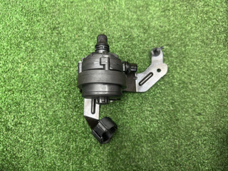 насос антифриза дополнительный BMW XM G09 2023, 4.4 л., S68B44A, бензин, АКПП, dravitgrau metallic (c36), внедорожник 5 дв., полный привод, 8856662, 8856662