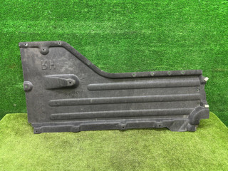 защита днища BMW XM G09 2023, 4.4 л., S68B44A, бензин, АКПП, dravitgrau metallic (c36), внедорожник 5 дв., полный привод, 9451722, 9451722