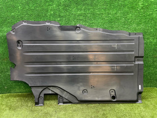 защита днища BMW XM G09 2023, 4.4 л., S68B44A, бензин, АКПП, dravitgrau metallic (c36), внедорожник 5 дв., полный привод, 9451723, 51759451723