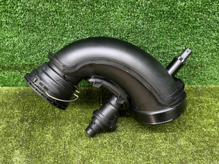 патрубок турбины BMW XM G09 2023, 4.4 л., S68B44A, бензин, АКПП, dravitgrau metallic (c36), внедорожник 5 дв., полный привод, 9845092, 9845092