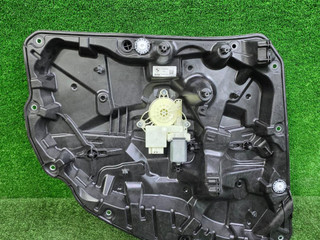 стеклоподъемник задний правый BMW X6 G06 [рестайлинг] G06 2023, 3.0 л., B57 D30 B, дизель, АКПП, mineralweiß metallic (a96), внедорожник 5 дв., полный привод, 5A3EB46, 5A3EB46