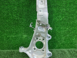 кулак поворотный правый BMW X7 G07 [рестайлинг] G07 2023, 3.0 л., B58B30P, бензин, АКПП, black sapphire metallic (475), внедорожник 5 дв., полный привод, 6876656, 31216876656