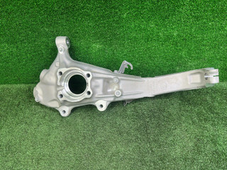 кулак поворотный левый BMW X6 G06 [рестайлинг] G06 2023, 3.0 л., B57 D30 B, дизель, АКПП, mineralweiß metallic (a96), внедорожник 5 дв., полный привод, 6876655, 31216876655