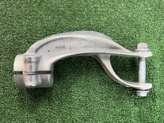 крепление амортизатора BMW X6 G06 [рестайлинг] G06 2023, 3.0 л., B57 D30 B, дизель, АКПП, mineralweiß metallic (a96), внедорожник 5 дв., полный привод, 6876683, 31126876683