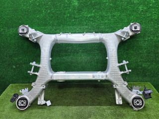 балка подвески задняя BMW X6 G06 [рестайлинг] G06 2023, 3.0 л., B57 D30 B, дизель, АКПП, mineralweiß metallic (a96), внедорожник 5 дв., полный привод, 6894149, 6894149