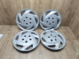колпак колесный Toyota Picnic 1 поколение 2000, 2.2 л., 3C-T, дизель, МКПП, минивэн