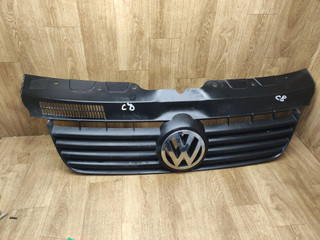 решетка радиатора Volkswagen Transporter T5 2003, 1.9 л., AXC, дизель, МКПП, микроавтобус, 7H08071015