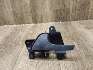 ручка внутренняя передняя левая Volkswagen Transporter T5 2003, 1.9 л., AXC, дизель, МКПП, микроавтобус, 7H0837617