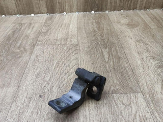 петля двери Volkswagen Jetta 4 поколение 2003, 2.0 л., BEV, бензин, МКПП, седан, 1J0831402C
