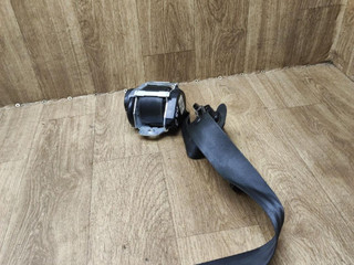 ремень безопасности Volkswagen Golf 6 поколение 2010, 1.6 л., CAYC, дизель, МКПП, универсал, 1K4857705BE
