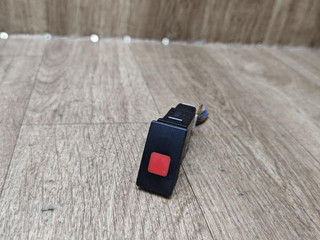 кнопка аварийной сигнализации Hyundai Matrix 1 поколение 2002, 1.8 л., G4GB-G, бензин, МКПП, минивэн