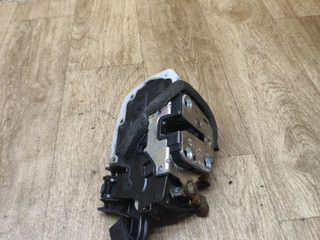 замок двери передней правой Nissan Almera G15 2015, 1.6 л., K4M, бензин, МКПП, седан