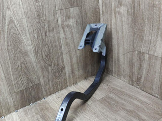 петля крышки багажника Nissan Almera G15 2015, 1.6 л., K4M, бензин, МКПП, седан
