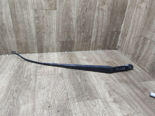 щеткодержатель (поводок стеклоочистителя, дворник) Hyundai Matrix 1 поколение 2002, 1.8 л., G4GB-G, бензин, МКПП, минивэн