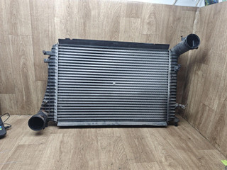 интеркулер Volkswagen Passat B6 2008, 2.0 л., дизель, МКПП, универсал, 3C0145803E