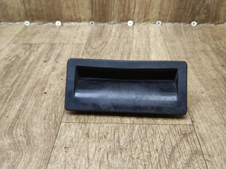 ручка открывания багажника Volkswagen Passat B6 2008, 2.0 л., дизель, МКПП, универсал, 5N0827566