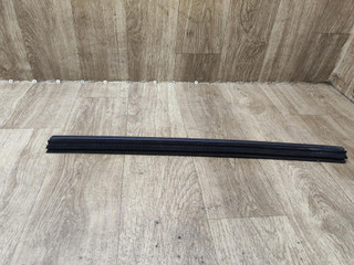 молдинг стекла двери задней Mercedes-Benz M-Класс W163 2001, 3.2 л., M 112.942, бензин, АКПП, внедорожник 5 дв.