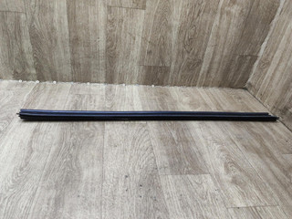 молдинг стекла Mercedes-Benz M-Класс W163 2001, 3.2 л., M 112.942, бензин, АКПП, внедорожник 5 дв.