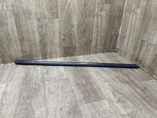 молдинг стекла Mercedes-Benz M-Класс W163 2001, 3.2 л., M 112.942, бензин, АКПП, внедорожник 5 дв.