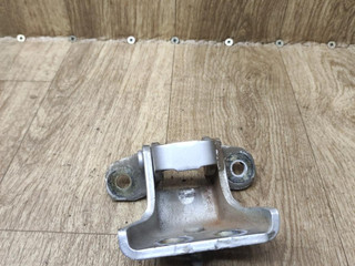 петля двери Mercedes-Benz M-Класс W163 2001, 3.2 л., M 112.942, бензин, АКПП, внедорожник 5 дв.