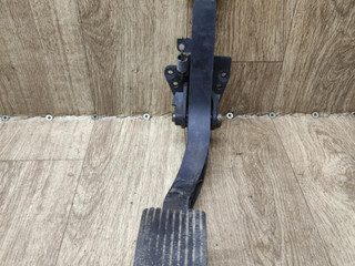 педаль Mercedes-Benz M-Класс W163 2001, 3.2 л., M 112.942, бензин, АКПП, внедорожник 5 дв.
