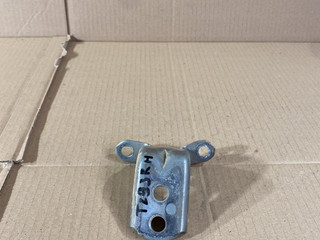 петля двери Nissan Almera G15 2015, 1.6 л., K4M, бензин, МКПП, седан