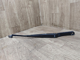 щеткодержатель (поводок стеклоочистителя, дворник) Opel Astra J 2011, 1.3 л., дизель, МКПП, хетчбэк 5 дв.