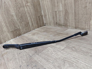 щеткодержатель (поводок стеклоочистителя, дворник) Opel Astra J 2011, 1.3 л., дизель, МКПП, хетчбэк 5 дв.