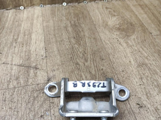 петля двери Nissan Almera G15 2015, 1.6 л., K4M, бензин, МКПП, седан