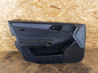 обшивка двери передняя левая Mercedes-Benz C-Класс W203/S203/CL203 2003, 2.2 л., OM 611.962, дизель, АКПП, универсал