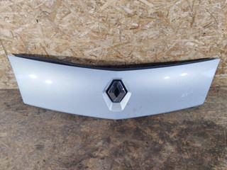 решетка радиатора Renault Kangoo 2 поколение 2013, 1.6 л., K4M 830, бензин, МКПП, минивэн, 8200499017