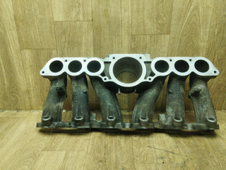 коллектор впускной Volvo S80 1 поколение 1998, 2.9 л., бензин, АКПП, седан, 09471674