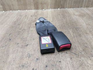 замок ремня безопасности Nissan Almera N16 2003, 1.5 л., QG15DE, бензин, МКПП, хетчбэк 5 дв.