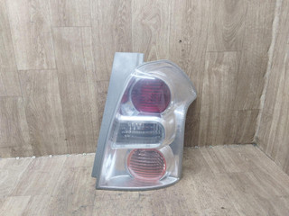 фонарь задний правый Toyota Corolla Verso 2 поколение AR10 2007, 2.2 л., дизель, МКПП, 081059077