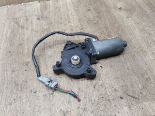 моторчик стеклоподъемника передний правый Toyota Carina E 1 поколение T190 1995, 1.8 л., 7A-FE, бензин, МКПП, универсал, передний привод