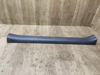 накладка на порог внутренняя Toyota Corolla Verso 2 поколение AR10 2007, 2.2 л., дизель, МКПП, 67913-0F010