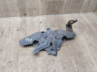 замок капота Toyota Corolla Verso 2 поколение AR10 2007, 2.2 л., дизель, МКПП