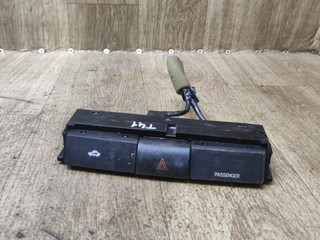 кнопка аварийной сигнализации Toyota Corolla Verso 2 поколение AR10 2007, 2.2 л., дизель, МКПП