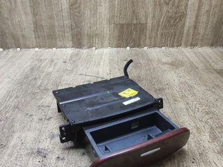 пепельница Hyundai Santa Fe 2 поколение (CM) 2005, 2.2 л., дизель, АКПП, внедорожник 5 дв.