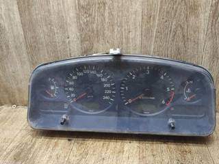 щиток приборов (приборная панель) Toyota Avensis 1 поколение (T220) 2000, 2.0 л., дизель, МКПП, седан, 8380005310